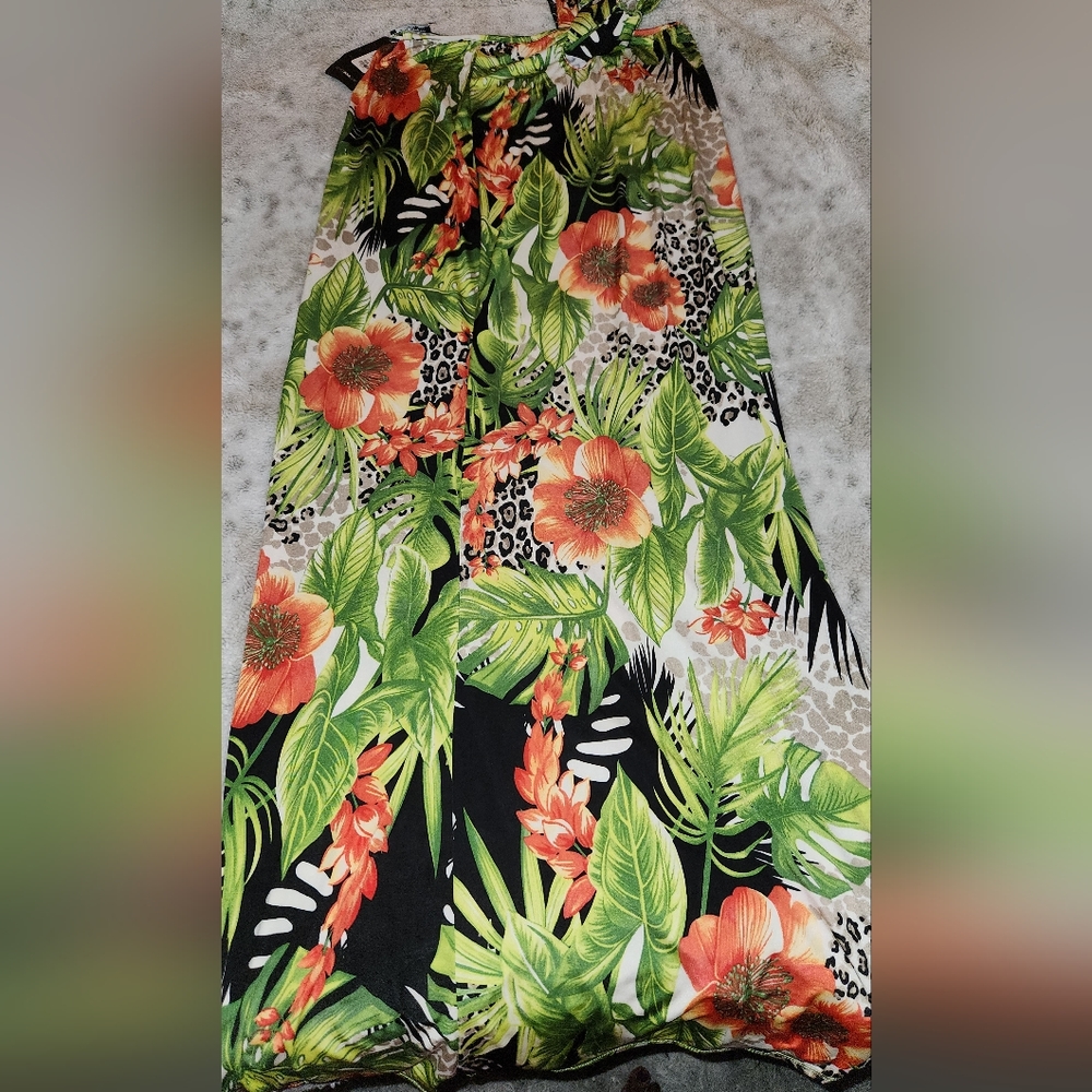 NWT!! FASHION NOVA DRESS! - Picture 5 of 7